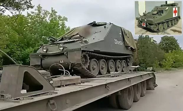 俄军在乌克兰缴获了一辆完整的FV104装甲救护车